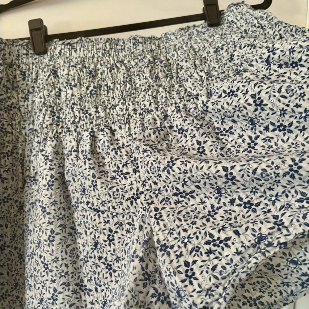 Madewell Glassware Blue Pull-On Smocked Shorts Jr. Size Large - Picture 4 of 9